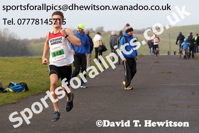 Under-17s and under-20s Heaton Harriers Memorial Road Race. Photo: David T. Hewitson/Sports for All Pics